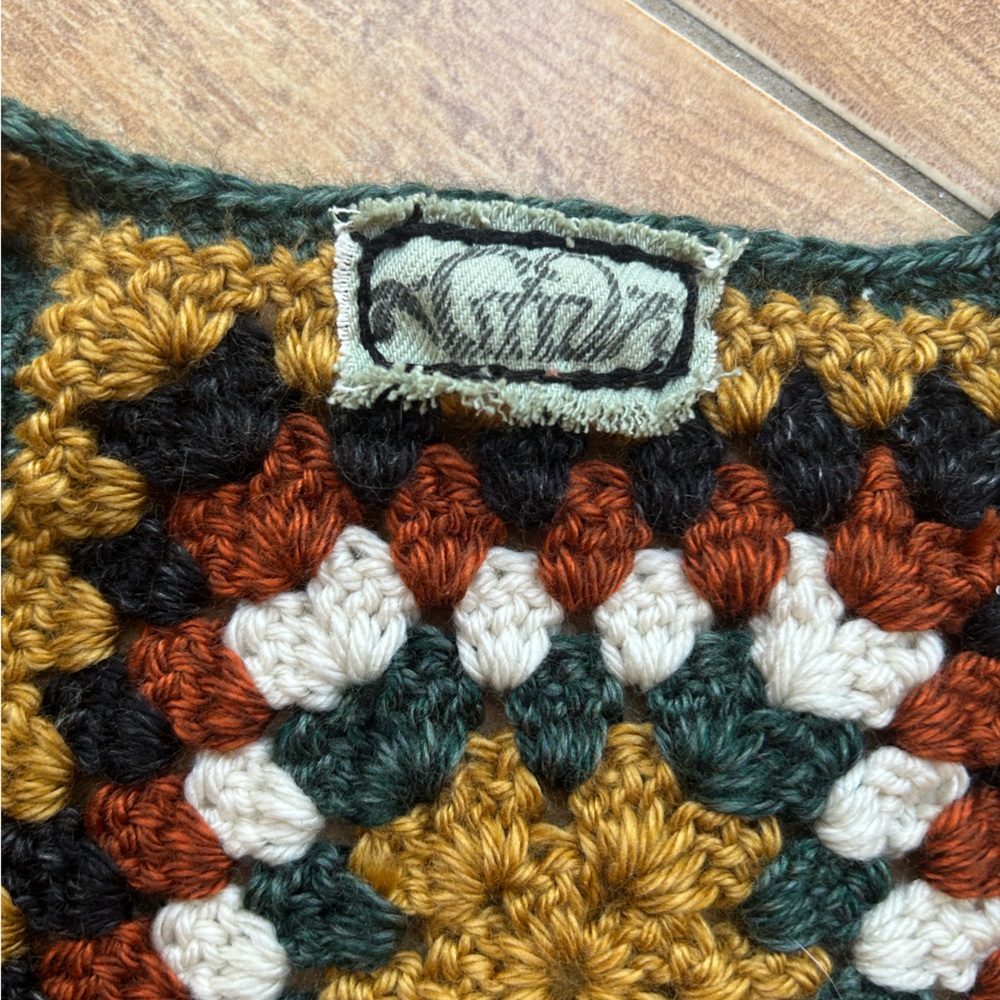 Handmade custom crochet granny hexagon vest/crop top - Picture 2 of 5